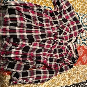 Torrid size 4 top fits like a 3